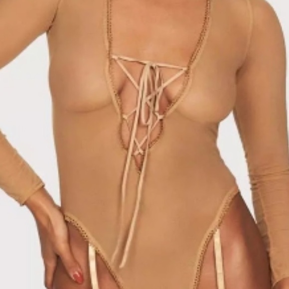 🤎 Frederick's Of Hollywood Lingerie Lola Lee Long Sleeve Brown Bodysuit NWT 🤎 - Picture 3 of 10